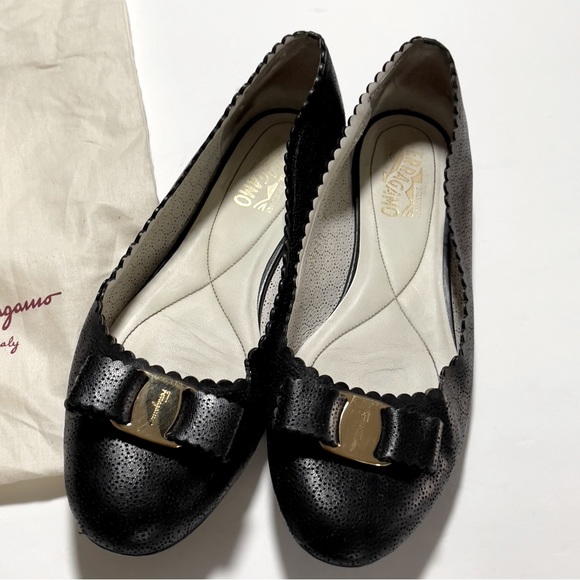Salvatore Ferragamo Shoes - Ferragamo Black Leather SlipOn Ballet Flats 10 B Dust Bag